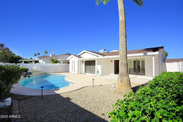 425 W KINGS Avenue, Phoenix, AZ 85023