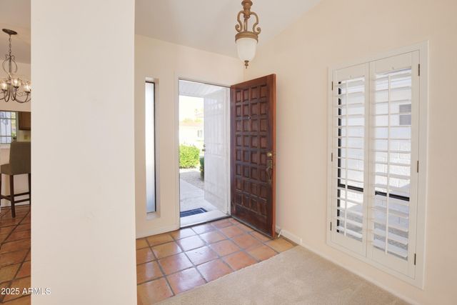 425 W KINGS Avenue, Phoenix, AZ 85023