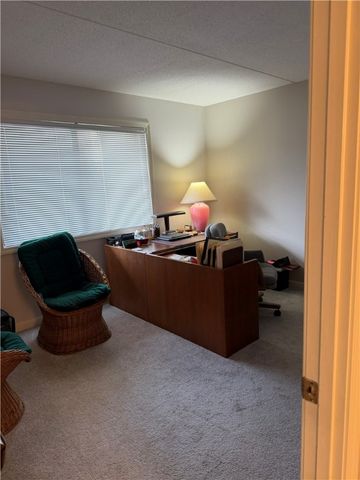 650 East Greenwich Avenue 207, West Warwick, RI 02893