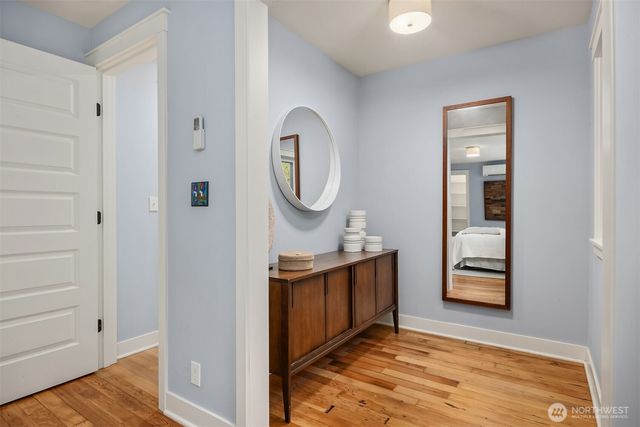 7204 NE Baker Hill Road, Bainbridge Island, WA 98110