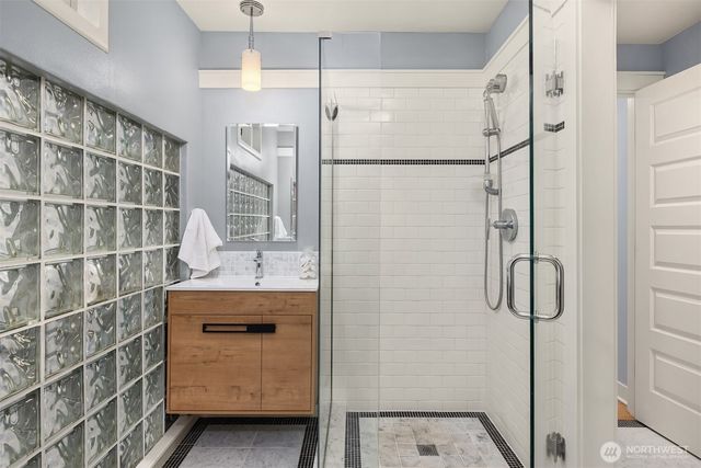 7204 NE Baker Hill Road, Bainbridge Island, WA 98110