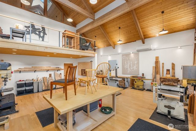 7204 NE Baker Hill Road, Bainbridge Island, WA 98110