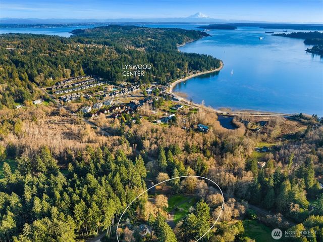 7204 NE Baker Hill Road, Bainbridge Island, WA 98110