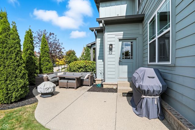 7615 Beekman Terrace, Zionsville, IN 46077