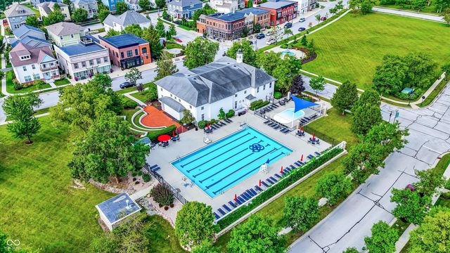 7615 Beekman Terrace, Zionsville, IN 46077