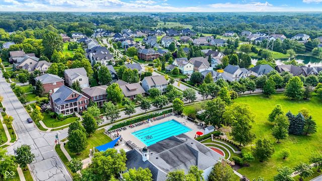 7615 Beekman Terrace, Zionsville, IN 46077