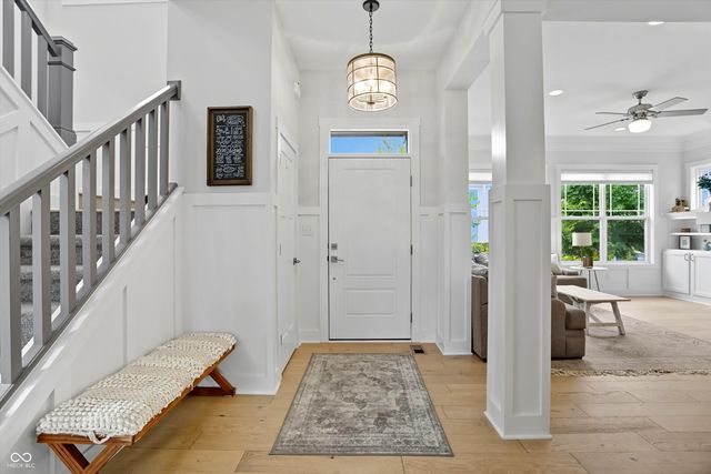 7615 Beekman Terrace, Zionsville, IN 46077