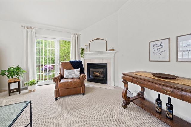 7 Evergreen Circle 7, Canton, MA 02021