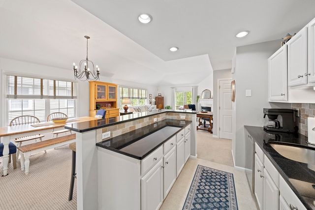 7 Evergreen Circle 7, Canton, MA 02021
