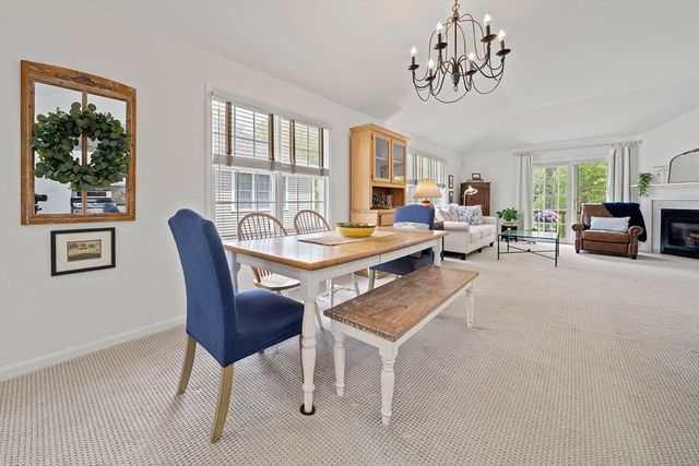 7 Evergreen Circle 7, Canton, MA 02021