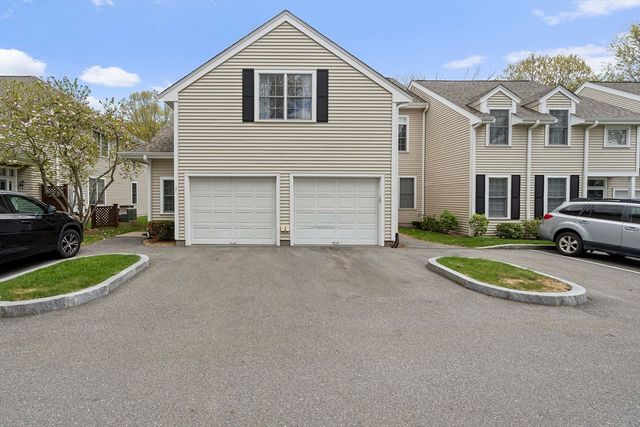 7 Evergreen Circle 7, Canton, MA 02021