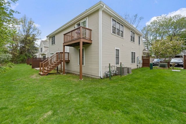 7 Evergreen Circle 7, Canton, MA 02021