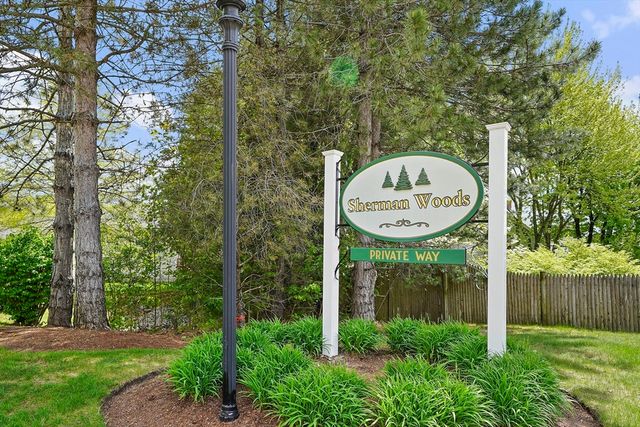 7 Evergreen Circle 7, Canton, MA 02021