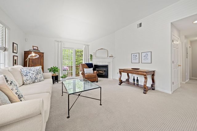 7 Evergreen Circle 7, Canton, MA 02021