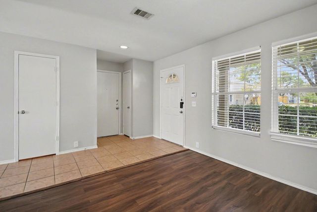 835 N Grand Plains Drive, Houston, TX 77090