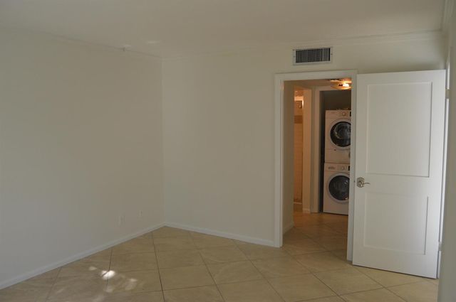 775 Jeffery Street 5-303, Boca Raton, FL 33487