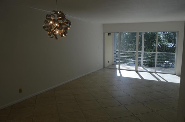 775 Jeffery Street 5-303, Boca Raton, FL 33487