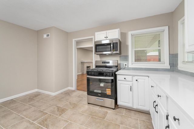 3430 E Crystal St, Wichita, KS 67216
