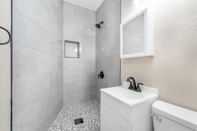 3430 E Crystal St, Wichita, KS 67216