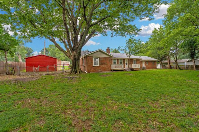 3430 E Crystal St, Wichita, KS 67216
