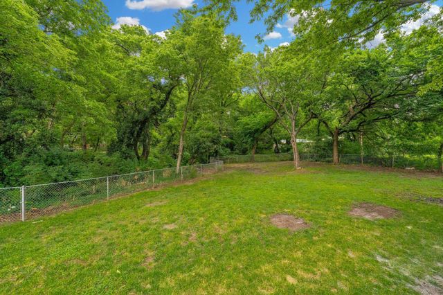 3430 E Crystal St, Wichita, KS 67216