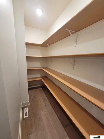 926 W El Alameda Street, Lincoln, NE 68523