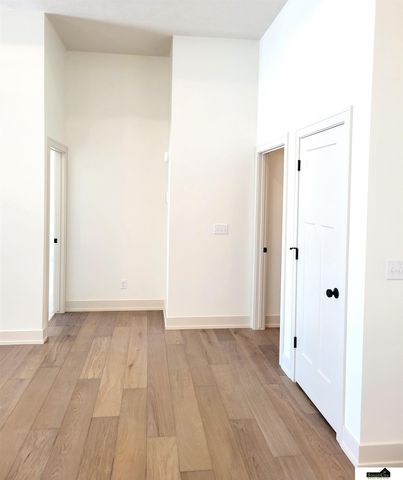 926 W El Alameda Street, Lincoln, NE 68523