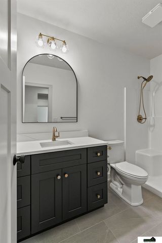 926 W El Alameda Street, Lincoln, NE 68523