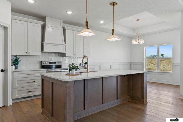 926 W El Alameda Street, Lincoln, NE 68523