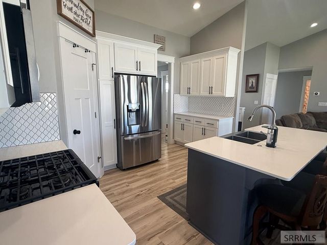 5038 Cassie Drive, Chubbuck, ID 83202