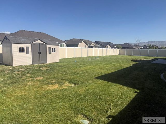 5038 Cassie Drive, Chubbuck, ID 83202