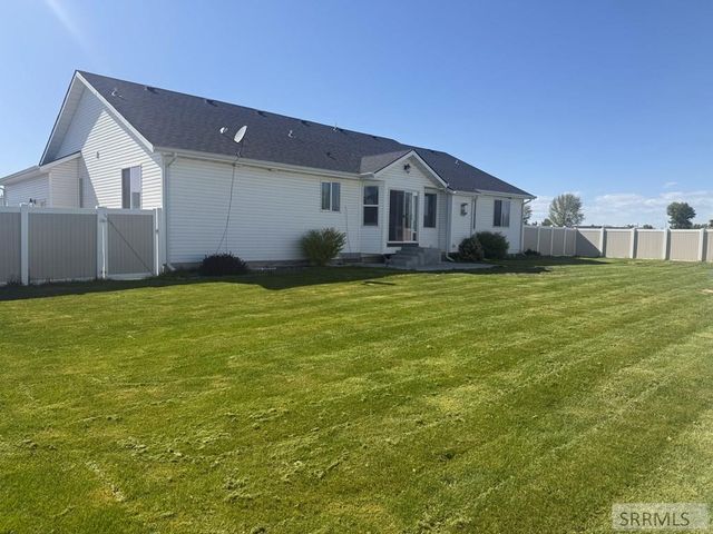 5038 Cassie Drive, Chubbuck, ID 83202