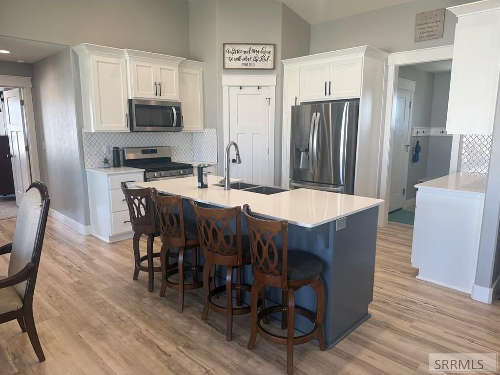 Image 11 of property listing at 5038 Cassie Drive, Chubbuck, ID 83202