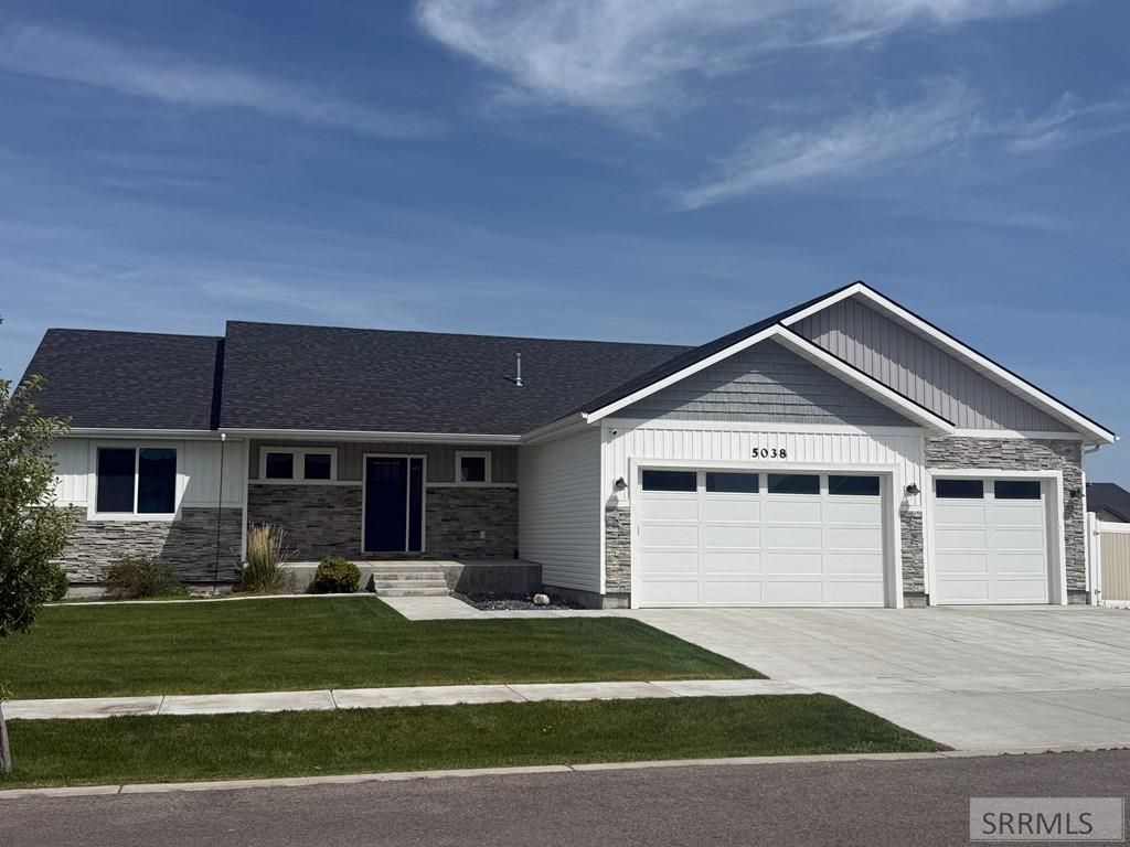 Image 2 of property listing at 5038 Cassie Drive, Chubbuck, ID 83202