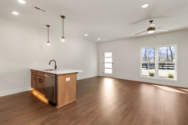 58 Holland Park West, Clarksville, TN 37043