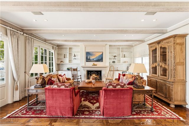 94 Linda Isle, Newport Beach, CA 92660