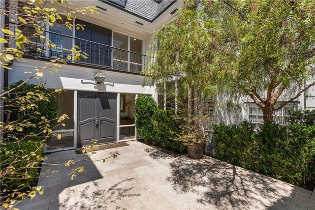 94 Linda Isle, Newport Beach, CA 92660