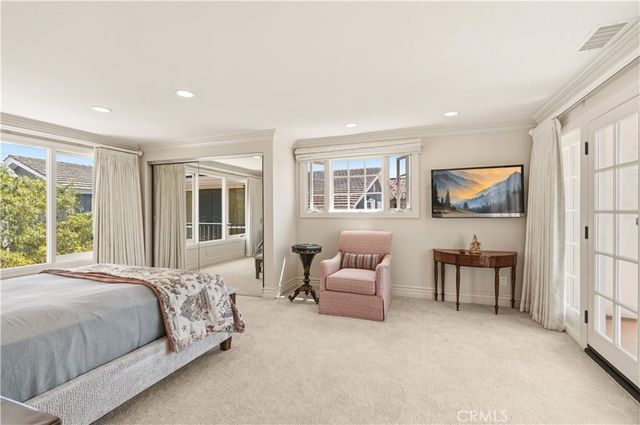94 Linda Isle, Newport Beach, CA 92660