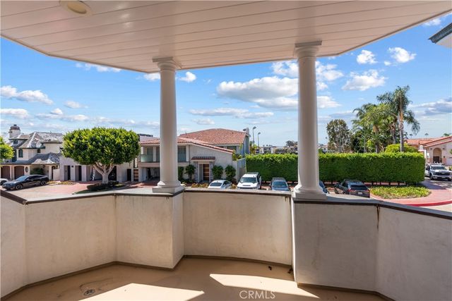 94 Linda Isle, Newport Beach, CA 92660