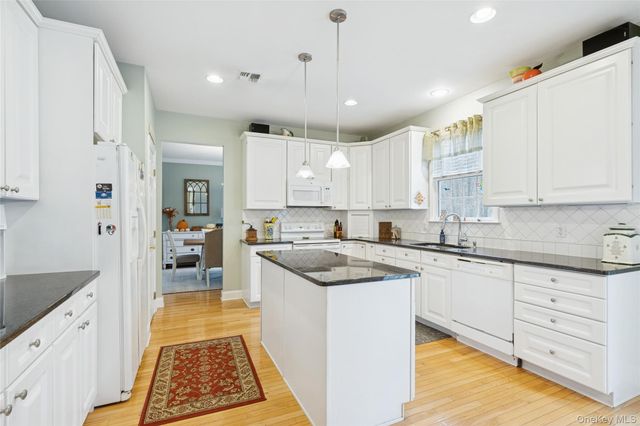 51 Cedar Drive, Tuxedo Park, NY 10987