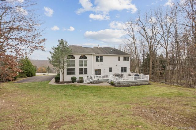 51 Cedar Drive, Tuxedo Park, NY 10987