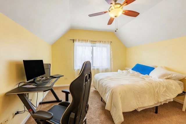 7412 S PHILLIPS Avenue, Chicago, IL 60649