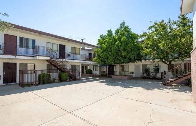 13050 Dronfield, Sylmar, CA 91342