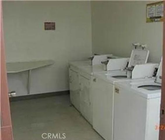 13050 Dronfield, Sylmar, CA 91342