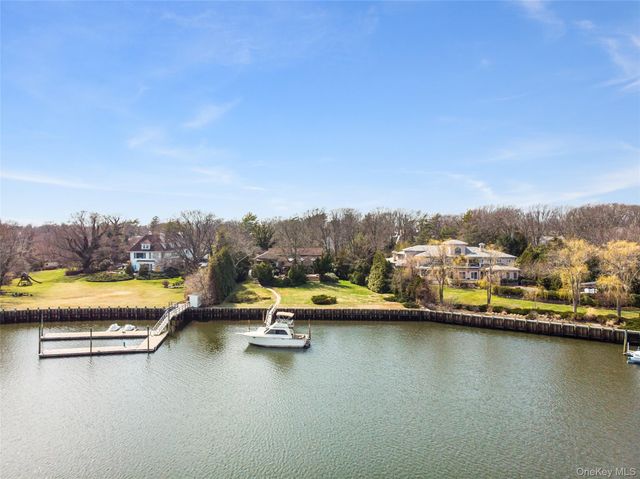 214 Cedar Avenue, Hewlett Bay Park, NY 11557