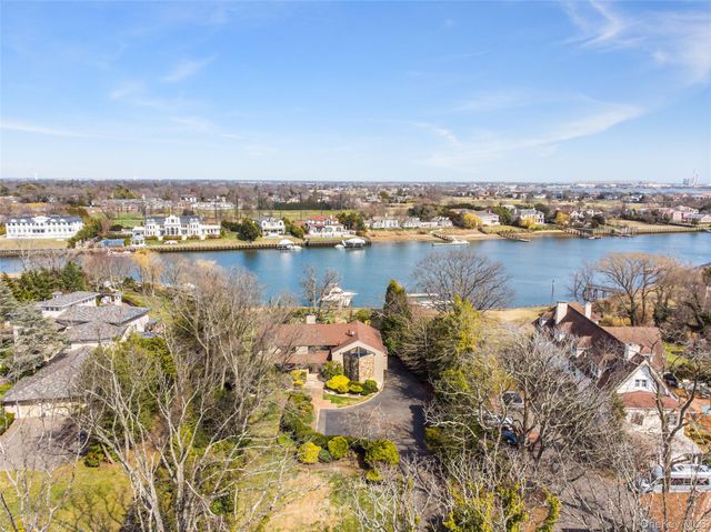 214 Cedar Avenue, Hewlett Bay Park, NY 11557