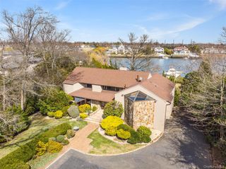 214 Cedar Avenue, Hewlett Bay Park, NY 11557