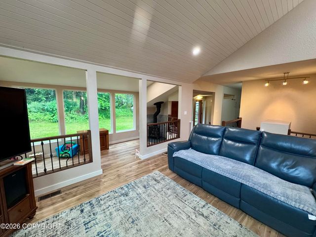 3601 Doroshin Avenue, Anchorage, AK 99516