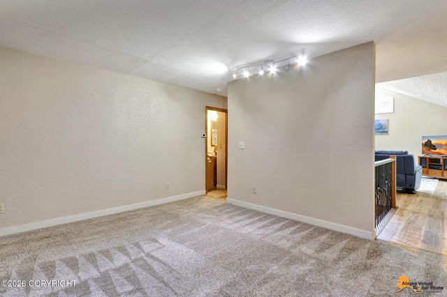3601 Doroshin Avenue, Anchorage, AK 99516