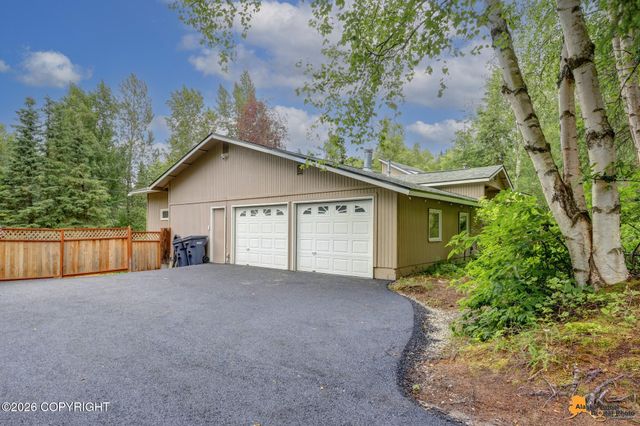 3601 Doroshin Avenue, Anchorage, AK 99516
